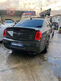 کرایسلەر 300